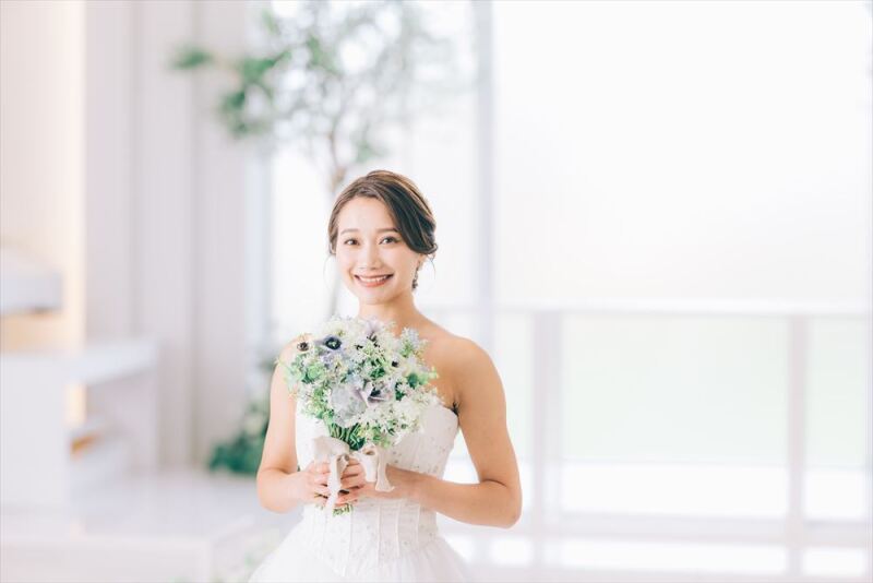 【結婚式場貸切撮影】洋装1着ヒルトップザスクエアロケーション撮影≪台紙付写真+全データ140カット≫