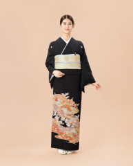 雲取宝尽くしに花籠