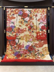 赤ぼかし雅雲に花園