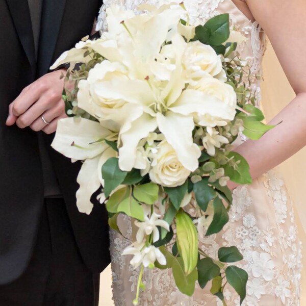 神田明神　明神会館_カラードレスが豊富