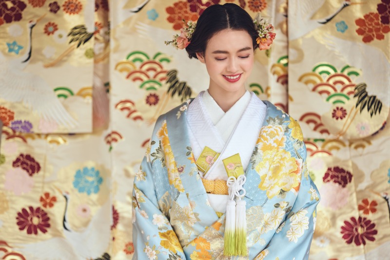 神田明神　明神会館_色打掛・着物が豊富