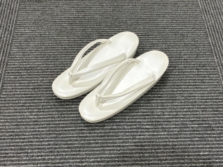 新婦草履（白）