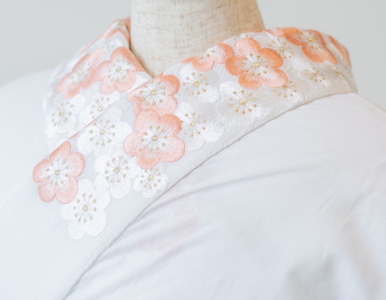 刺繍襟　（ピンク）