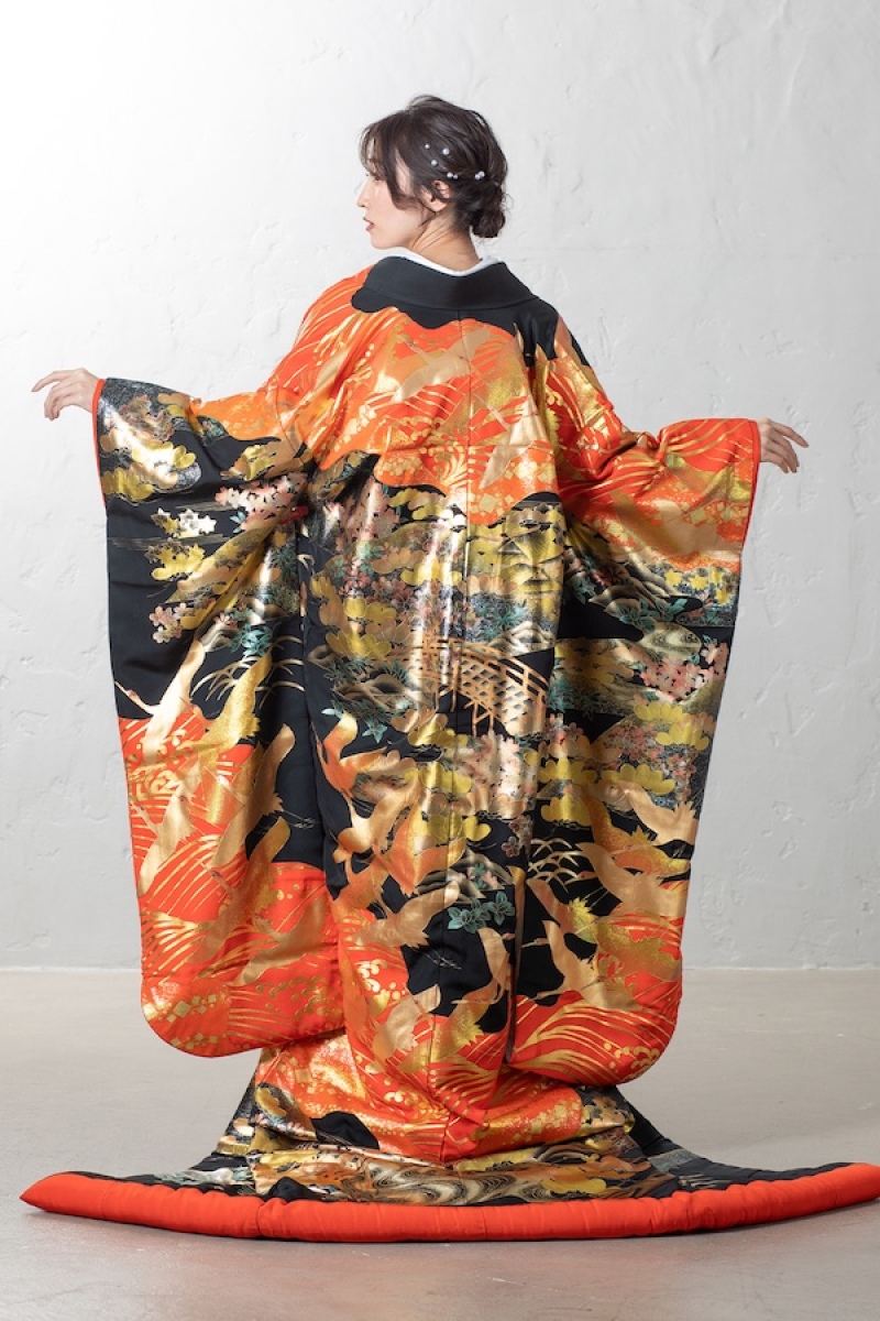黒紅に金鶴 -Kurobeni ni kinkaku-
