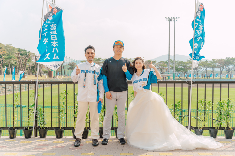 大好きな球団のキャンプ地で♪奇跡の出会いも叶った、笑顔はじける野球フォト♡