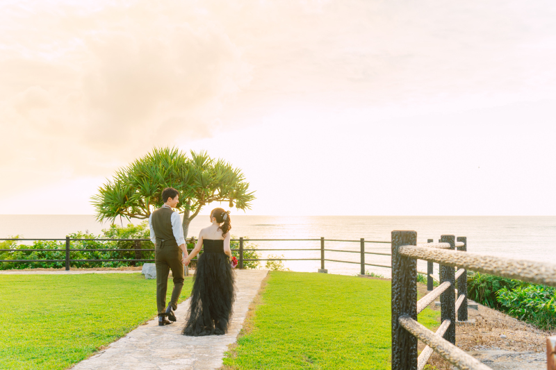 海へと続く道を、手を取り合って♪
