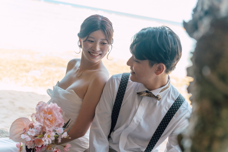 見つめ合うだけで幸せ♡飾らない二人の素敵な笑顔