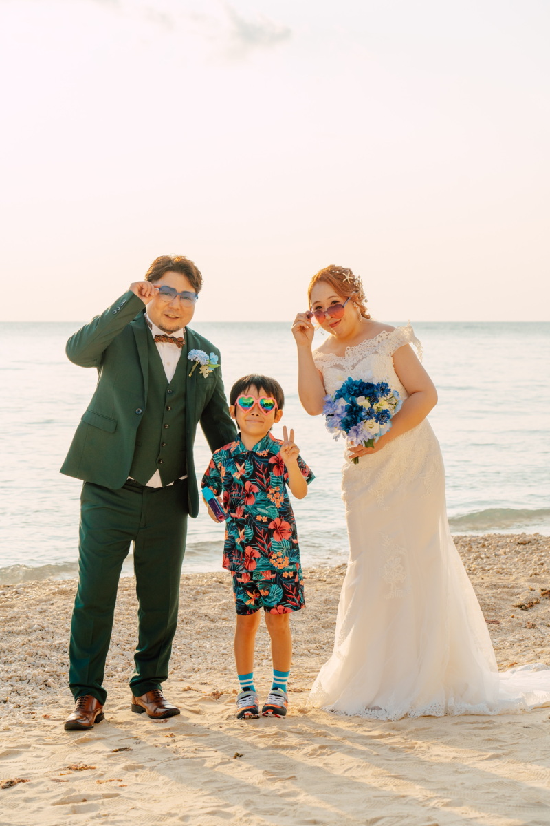 サングラスでキメッ！お揃いコーデで笑顔満開⭐︎