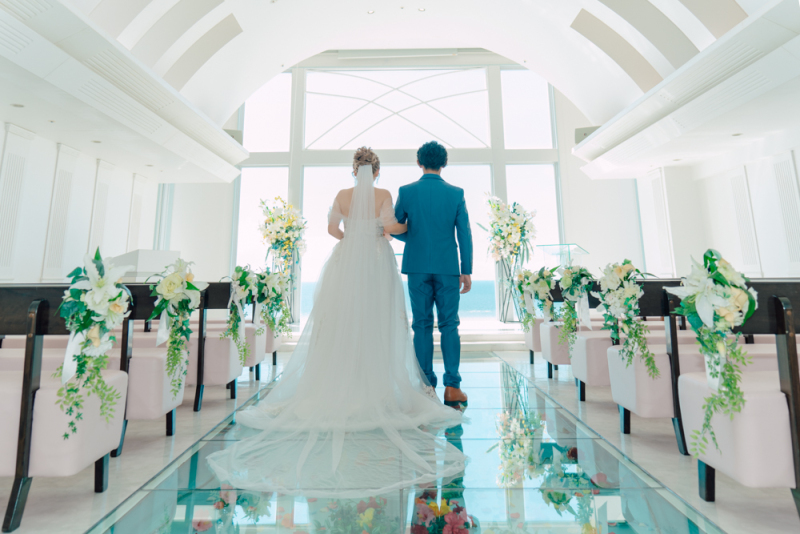 天空のチャペルで二人だけのセレモニーフォト