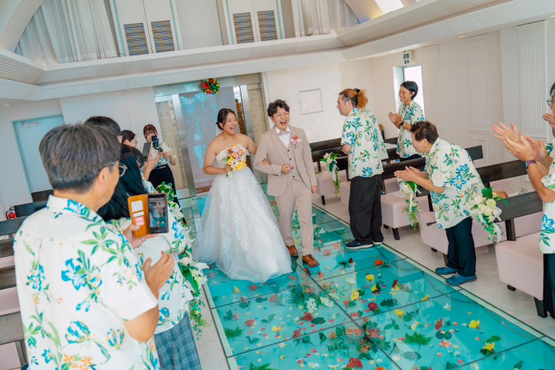 この価格は11月お申込まで!天空のチャペルで二人だけのセレモニーフォト【チャペルとビーチどっちも撮れる!】チャペル&ビーチプラン