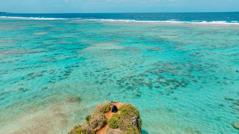 ドローン撮影も標準装備【ビーチ、グリーン、崖、洞窟..撮りたいシーンが一度に叶う!】ザネー浜プラン