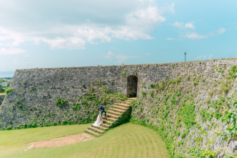 この価格は11月のお申込まで\選べるフォトツアー/洋装2着+ビーチ撮影+選べるオプションでやりたいこと全部叶う【フルカスタム】