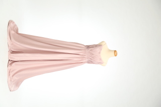 ピンクストレートドレス