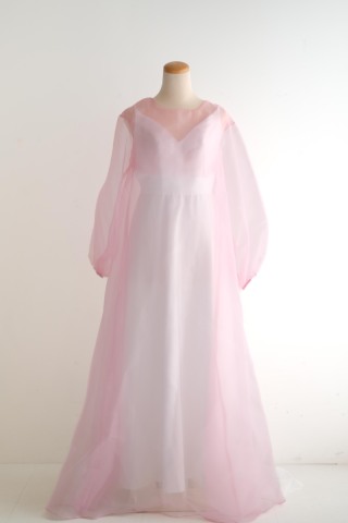 ピンクオーバードレス