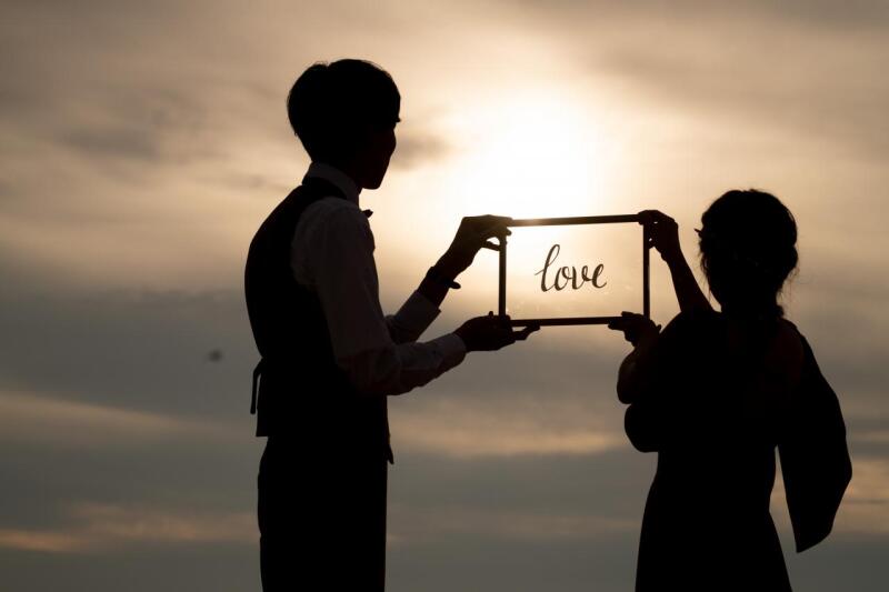 海でシルエット