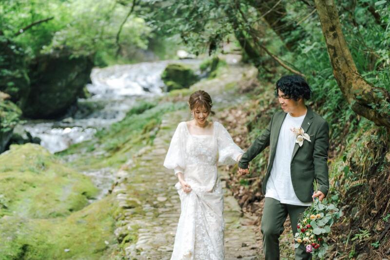 川のせせらぎを聞いて