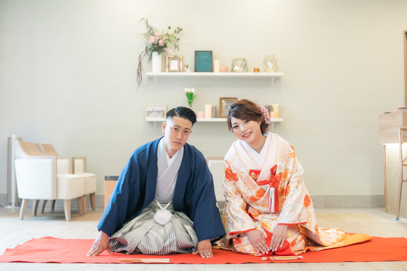 お座りショットも！