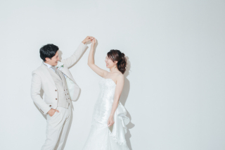 studio Lycka(リュッカ)_スタジオ×白ドレス