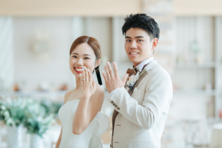 studio Lycka(リュッカ)_スタジオ×白ドレス