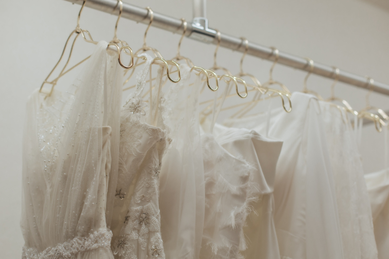 【11月30日までの限定◆通常165,000円→99,000円!】スタジオフォト◆上質ウェディングドレス&データ50カット付