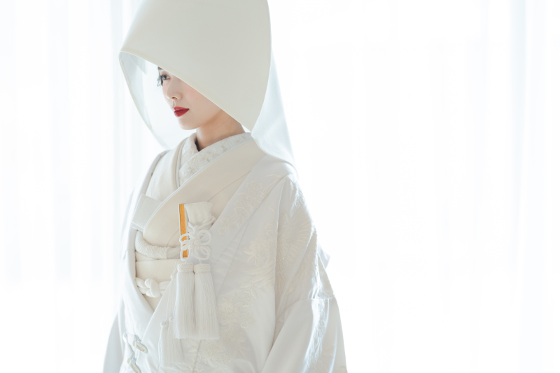 【スタジオで和装とドレス欲張りセットプラン!】洋装1着+和装1着スタジオフォト◆データ100カット付