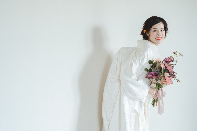 【スタジオで和装とドレス欲張りセットプラン!】洋装1着+和装1着スタジオフォト◆データ100カット付