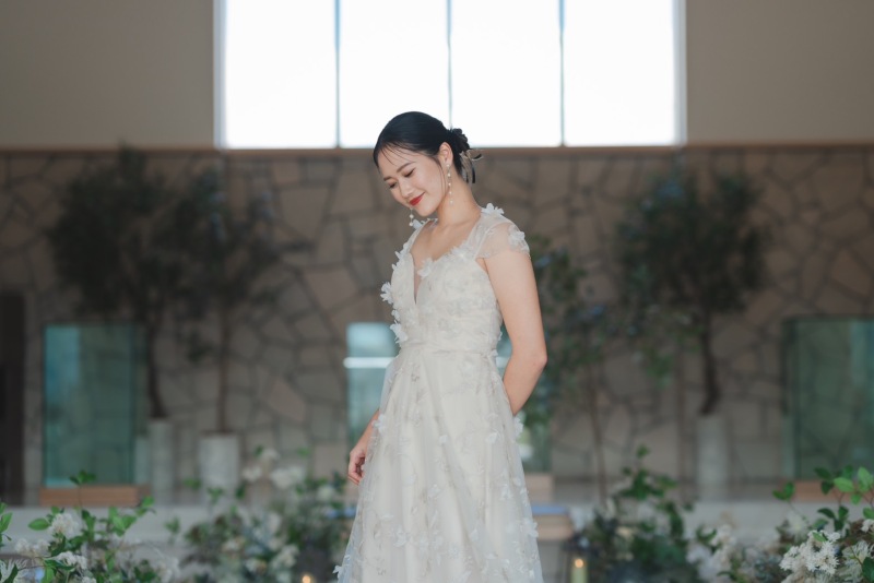 【スタジオで和装とドレス欲張りセットプラン!】洋装1着+和装1着スタジオフォト◆データ100カット付