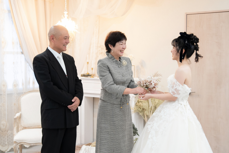 お母様からブーケを