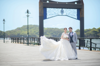 フォトレイト限定【洋装ロケーションプラン】送迎車付き＆美容師同行で安心◎ 追加金なしのコミコミプラン♪ カラードレスもOK◎ 