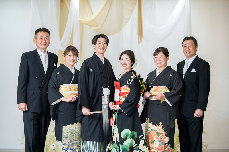 【前撮りにおすすめ♪】家族も喜ぶ和装フォト♪5月まで撮影でセルフフォト付◎明朗会計◎ ウェディングスタジオ和装1着プラン