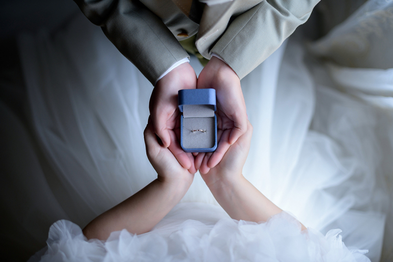 【お二人&家族フォト】追加金なし!セルフもOK!貸切スタジオで撮るウエディングフォト+家族写真の両方が残せるファミリープラン♪