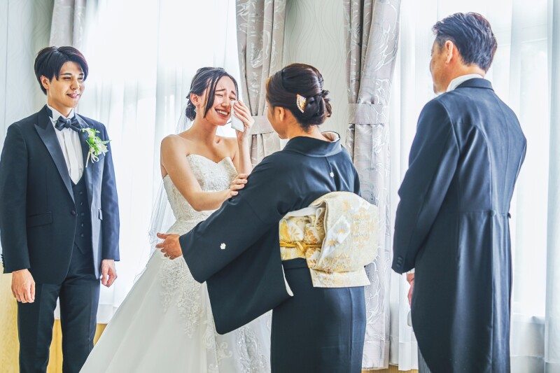 【大切なご家族もご一緒に撮影!】ファミリーフォトプラン【レタッチ済みデータ20カット付・純白の大聖堂・館内撮影】