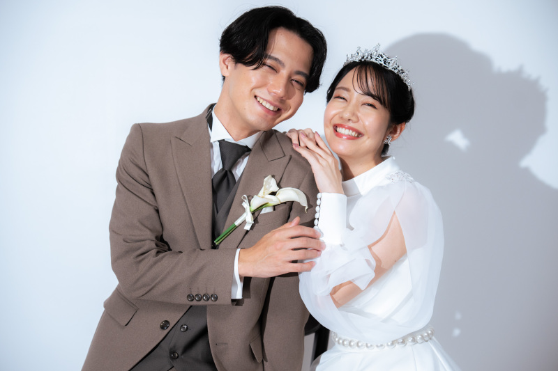 【純白の大聖堂・館内撮影プラン】上質ウェディングドレス×タキシード【レタッチ済20カットデータ付き】