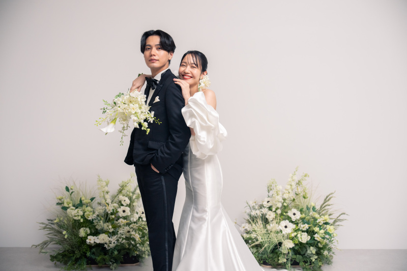 【純白の大聖堂・館内撮影プラン】上質ウェディングドレス×タキシード【レタッチ済20カットデータ付き】