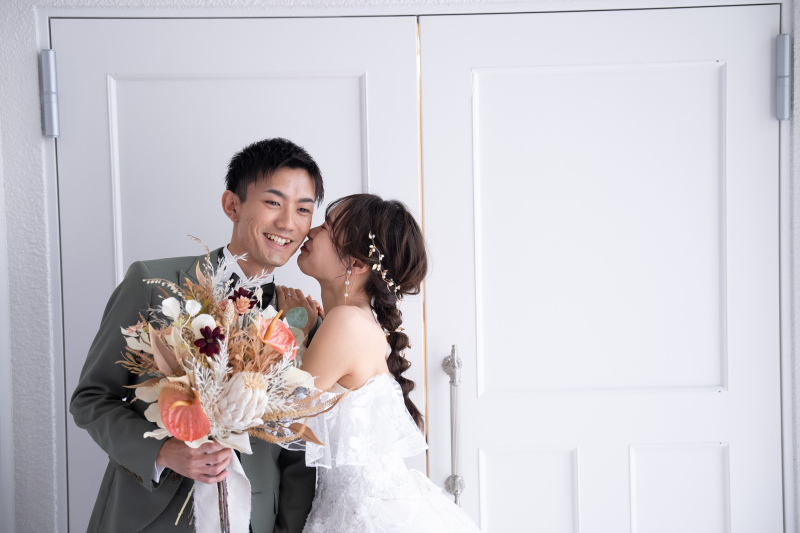 【洋装1着×和装1着での撮影が可能!シンプル撮影プラン】2ポーズフォトプラン【2ポーズ台紙付き】