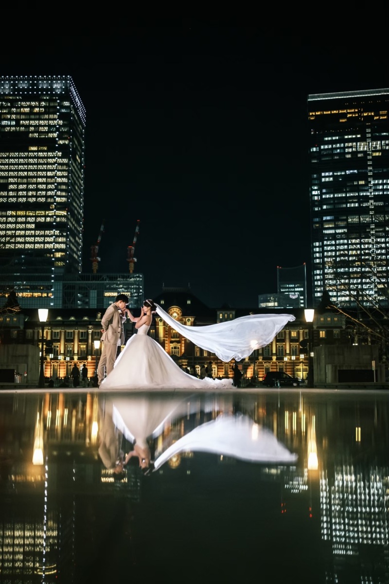 東京駅舎バックも撮影!