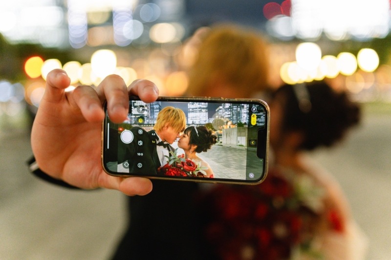 スマホ越しの、、、