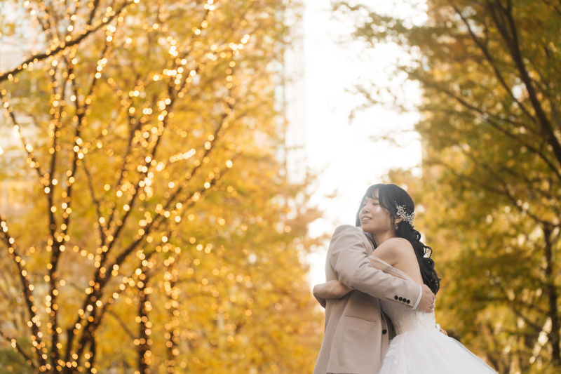 婚した幸せを写真に刻みました。永遠に愛し合う姿を捉え、時が経っても心温まる作品を追求しています。