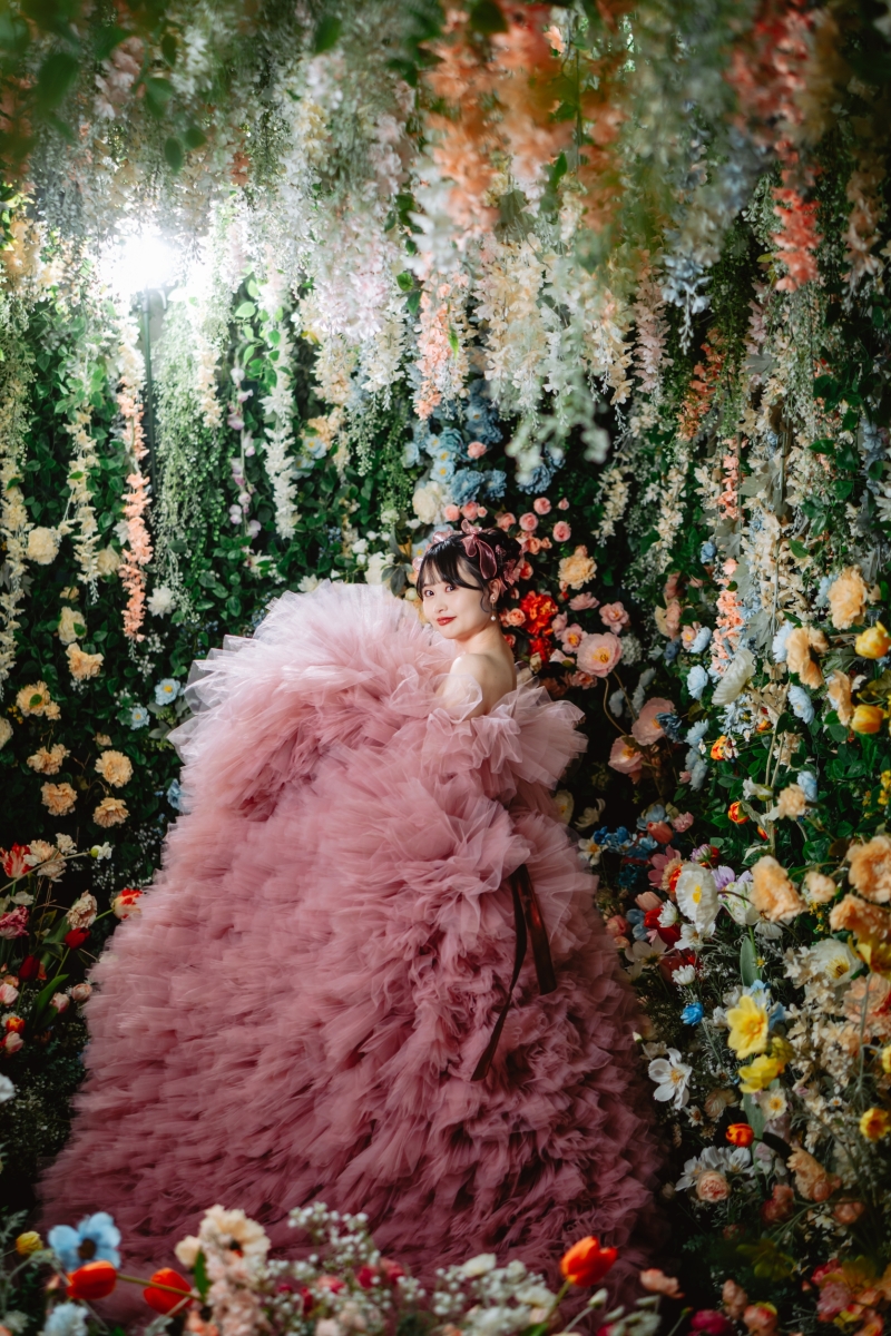 ドレスを抱っこ