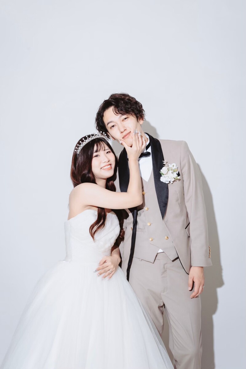 まず初めは真っ白な背景からスタート!