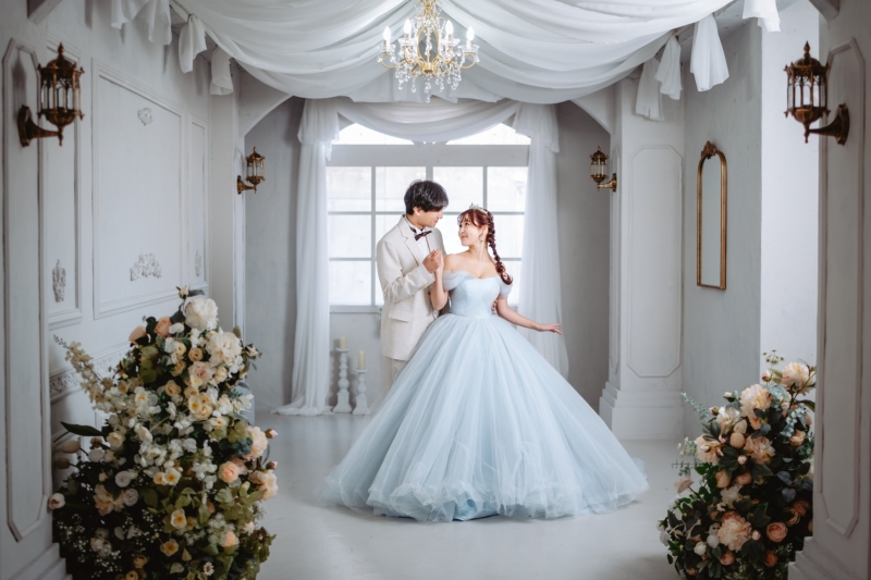 ホワイト×ライトブルー