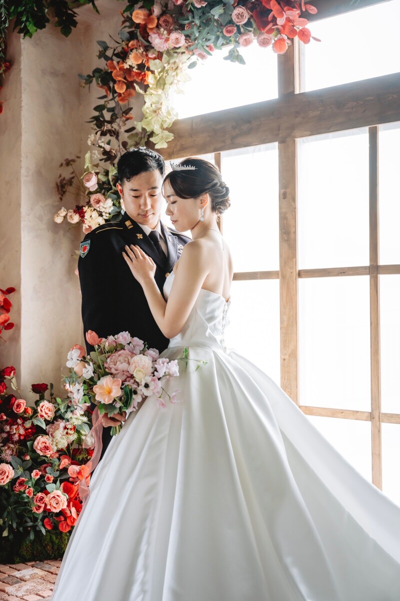 大人な表情も…