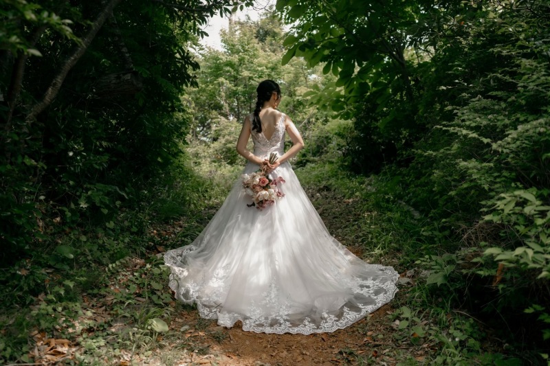 ナチュラルシーンに合うドレス