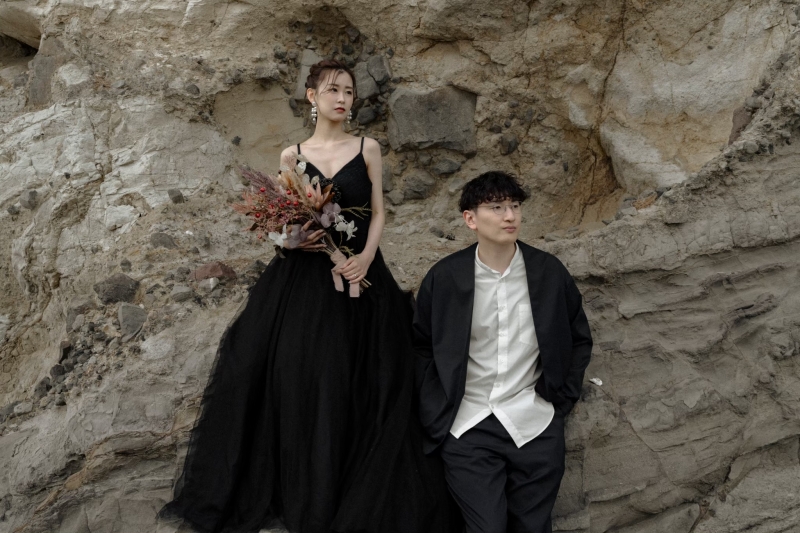 ブラックコーディネートでシック仕上げ