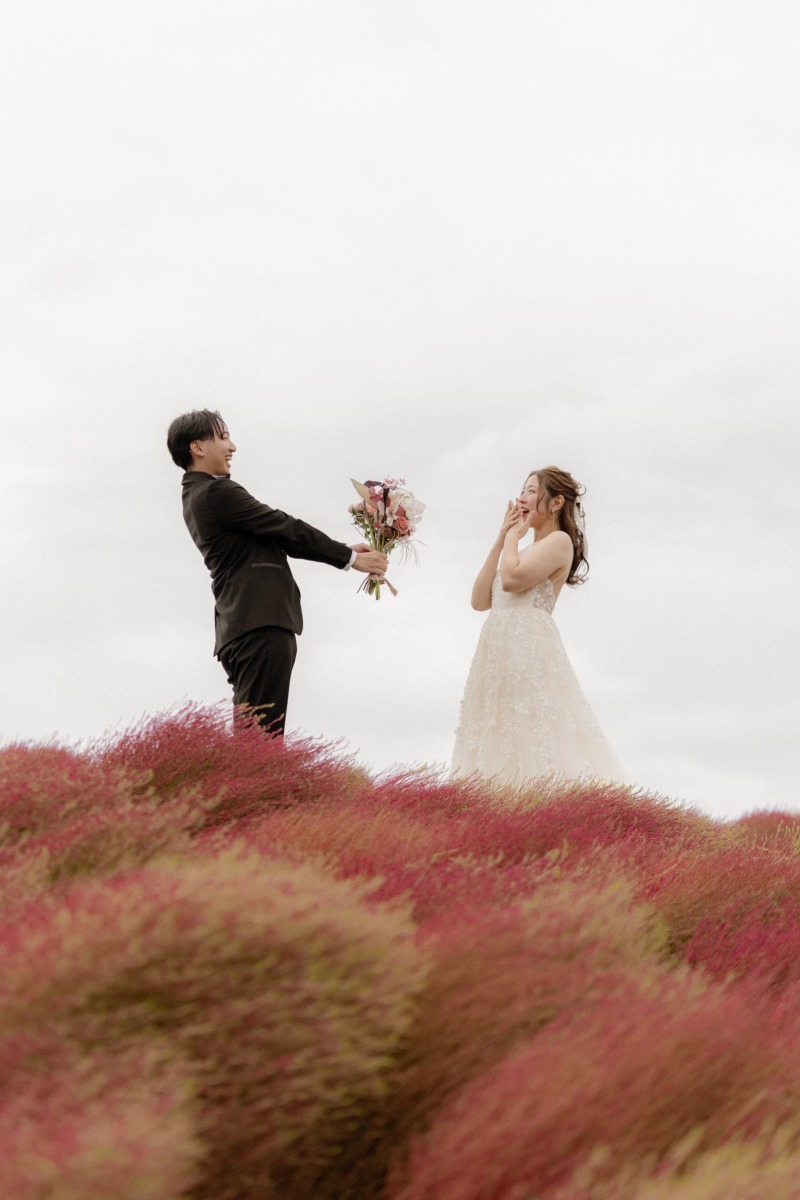 ブーケを渡すショット