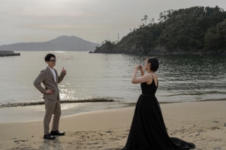 小物をたくさん使用したおしゃれなフォトウェディング