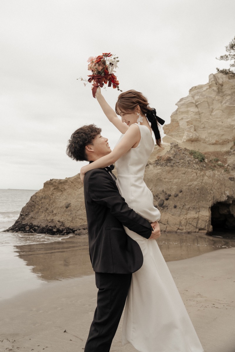 【ロケ＋スタジオ】洋装１着ロケ＋スタジオプラン｜データ、衣装、美容、小物、移動費など全部込み！