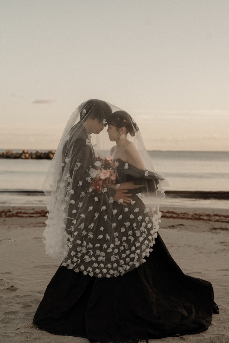 【MOMENT オリジナル】洋装と和装の両方が、動画も写真付き豪華パッケージ（データ300カット、動画90〜120秒納品）