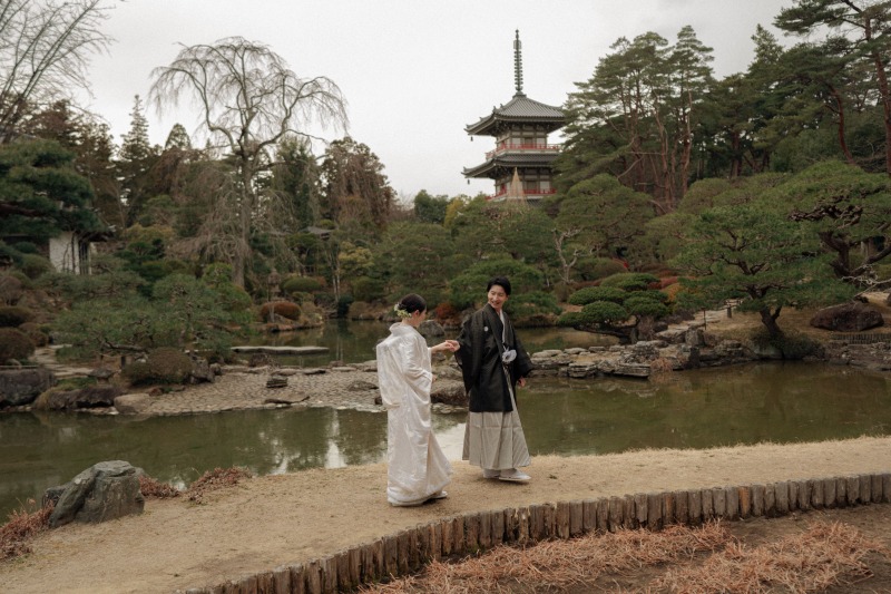 【MOMENT オリジナル 】和装ロケフォト＋スタジオ20カット⭐︎どちらの写真も両方欲しい方におすすめ！（データ220カット）