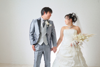 可愛いお子様もご一緒に♡スタジオフォトウェディング